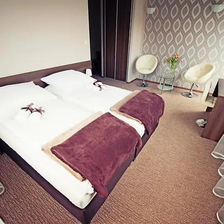 Makara Готель 3*